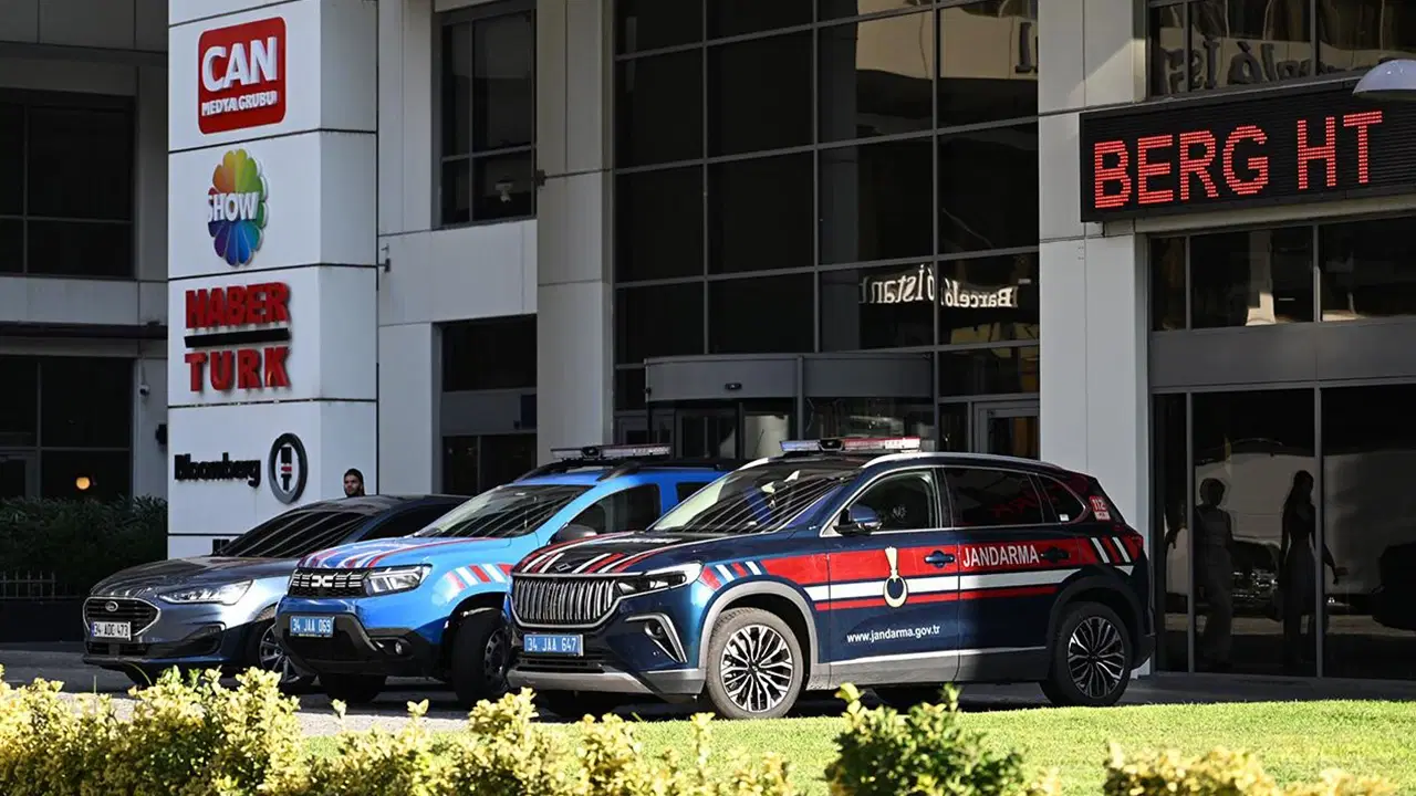 can holding sorusturmasinda yeni gelisme 5 supheli adliyeye sevk edildi dCDuduSD