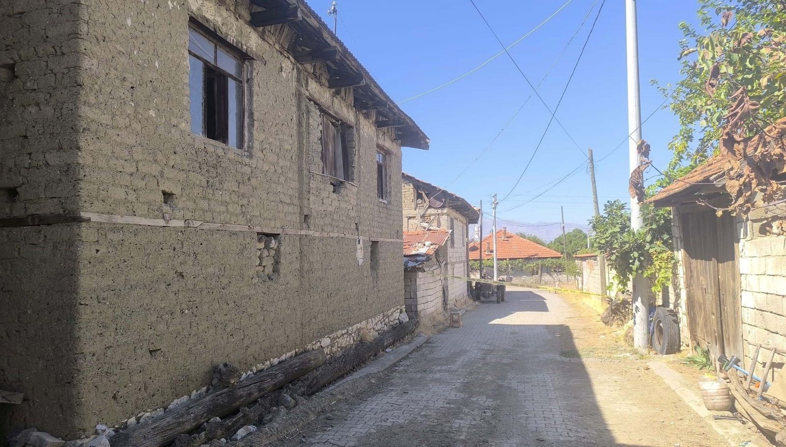 denizlide yasli kadinin supheli olumu torunu gozaltinda d9rqqucY