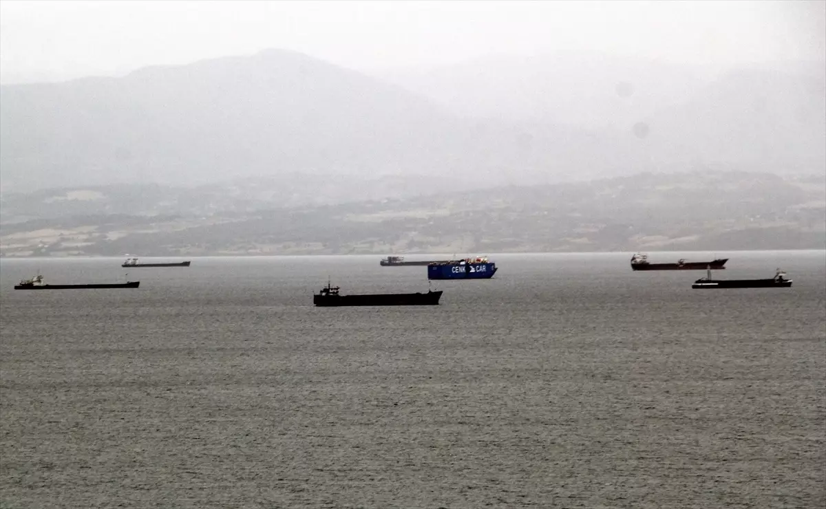 karadenizde firtina uyarisi pAhExe3L