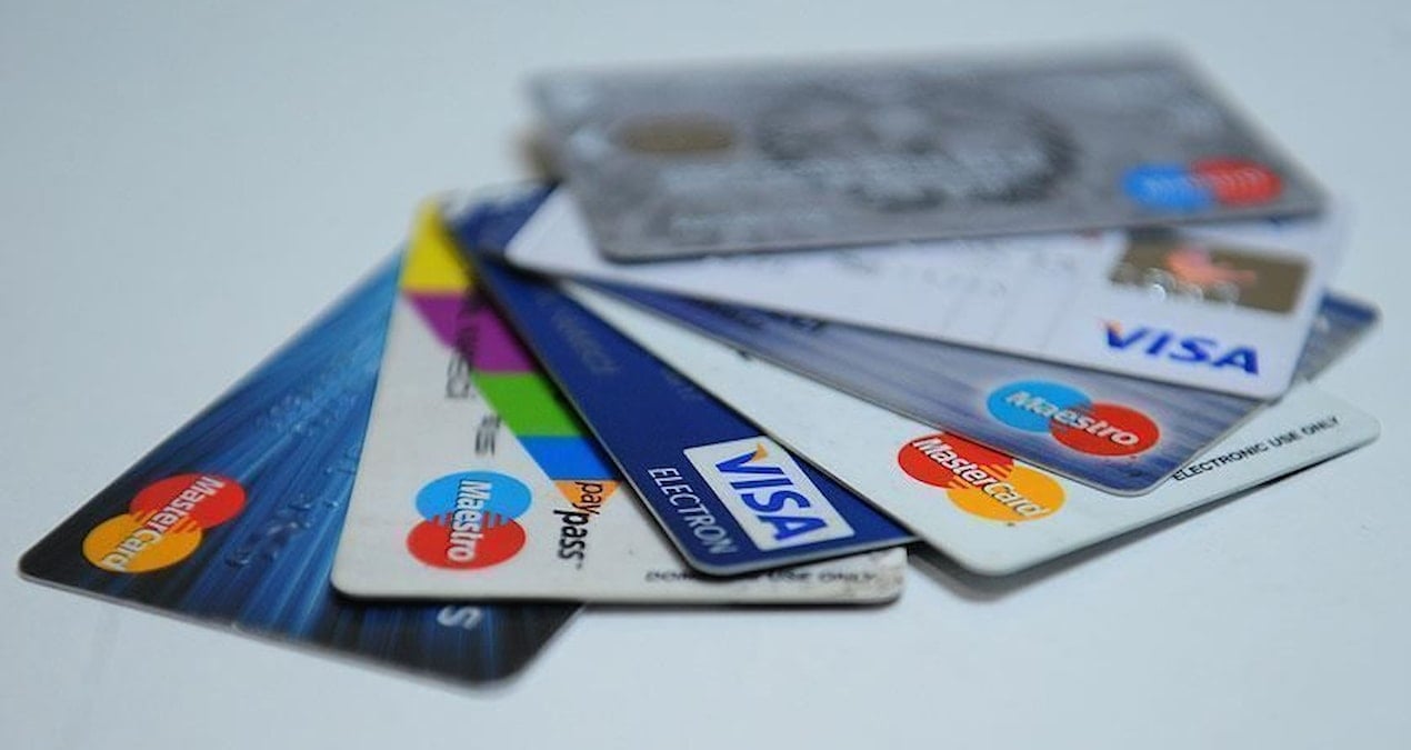 kartli odemelerde rekor agustosta 215 trilyon tllik islem yapildi IRVFmjb7