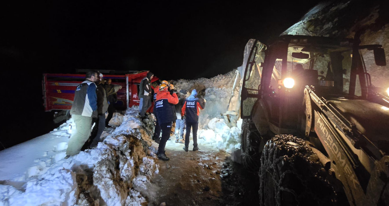 rizede cig nedeniyle mahsur kalan 15 kisi kurtarildi arcZSiDl