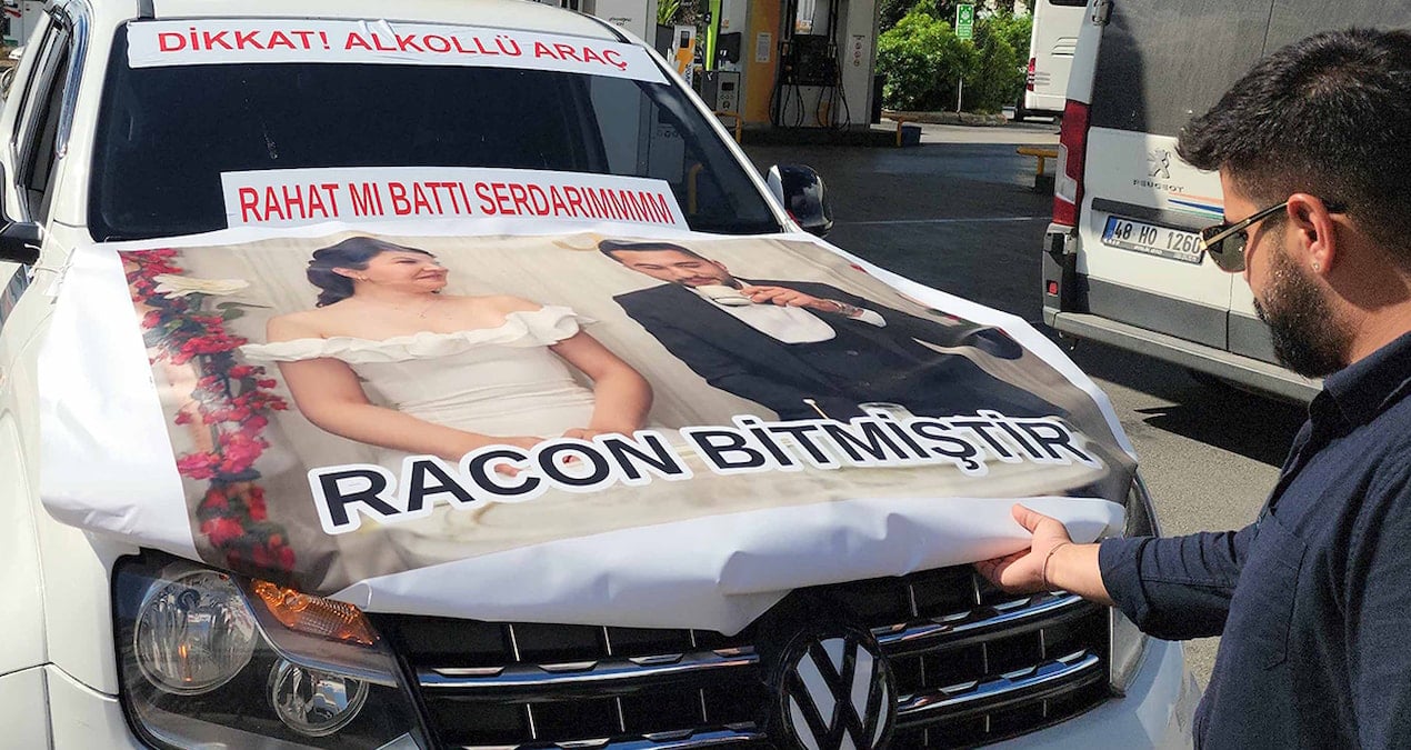 damadin arkadaslarindan bodrum caddelerini karistiran dugun surprizi B2zZuLqm