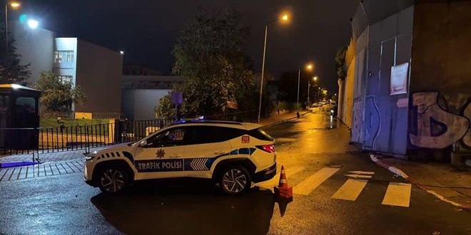 istanbullular dikkat cumhuriyet bayrami provasi nedeniyle bu yollar trafige kapali XKVEcIF5.jpg