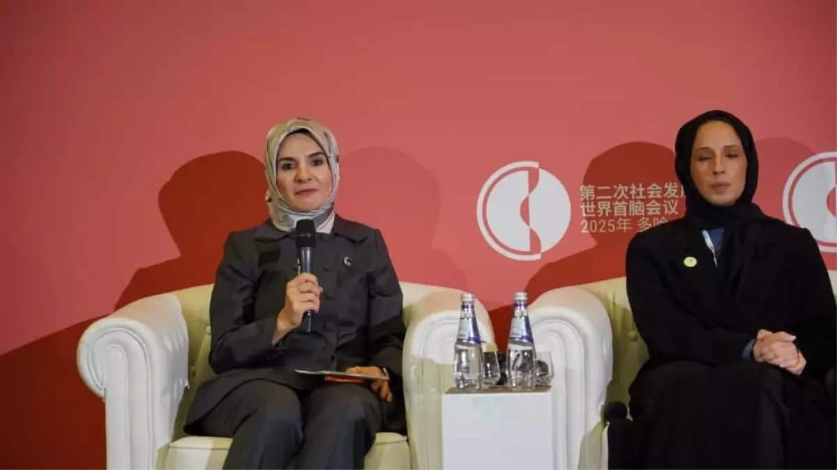 bakan goktas aileyi yeniden merkeze almak insanligin en acil sorumlulugudur K1G5WXAI.jpg