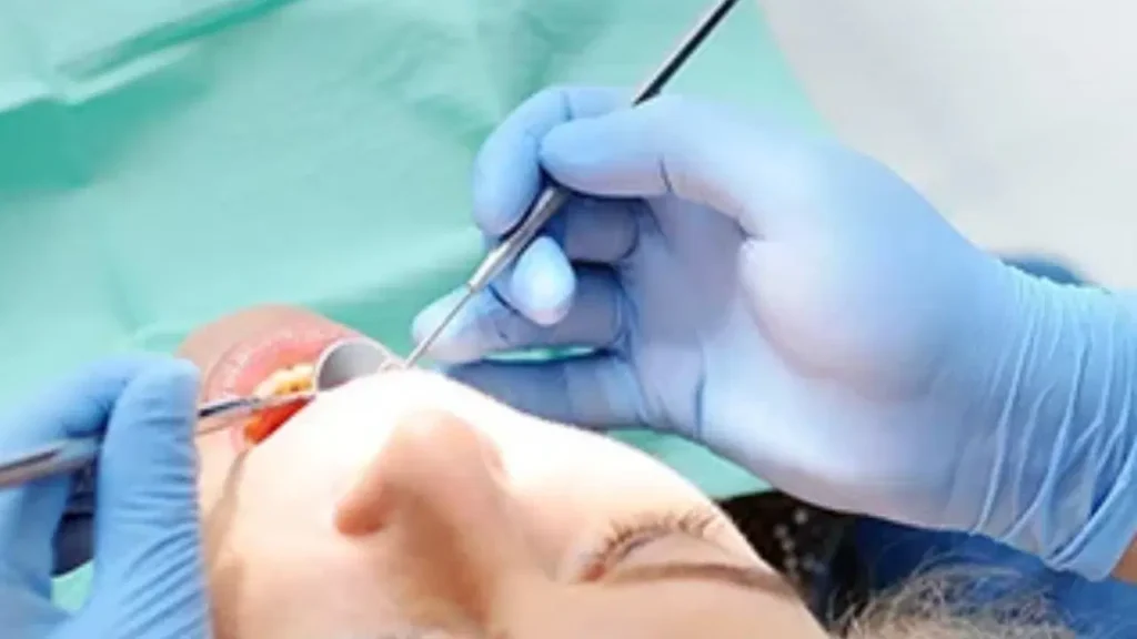 dis-agrisi-sikayetiyle-gitti-25-disinden-oldu-weALhtEp